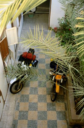 Parkplatz im Hotelhof