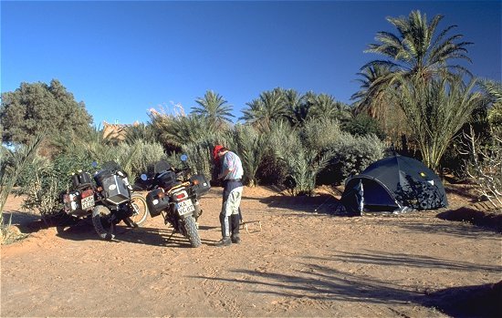 Auf dem Campingplatz Ksar Sania