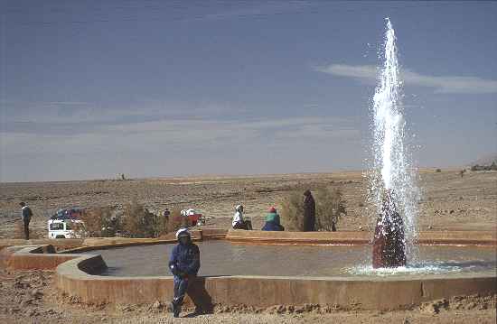 Artesischer Brunnen vor Erfoud