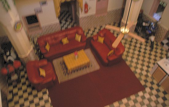Unsere Maschinen stehen sicher im Salon eines Hotels in Ouazzane