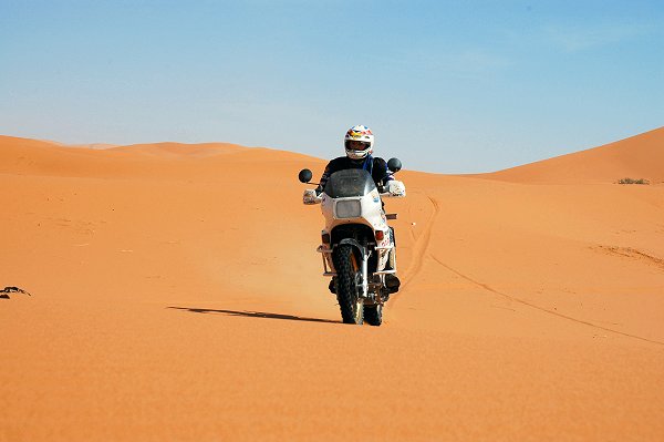 Mit dem richtigen Tempo 'schwimmt' man auf dem Sand