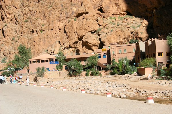 Hotel an der Einfahrt zur Todra-Schlucht