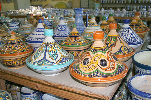 Bunte Tajine-Töpfe