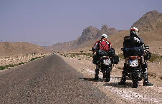 Zufahrt zum Pass über den Jebel Biada