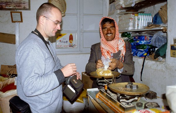 ... Luigi kauft Gewürze