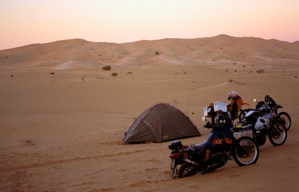 ... auch der Sand zeigt sich im kalten Kleid