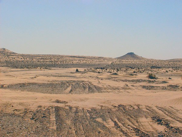 Sand legt sich über die Piste