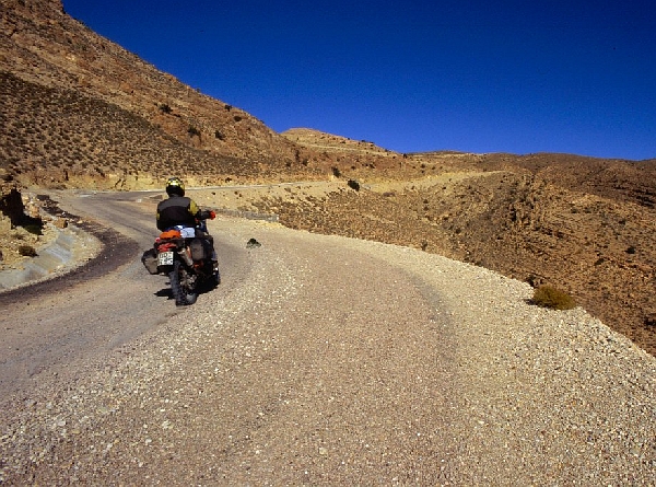 Auffahrt zum Jebel Biada