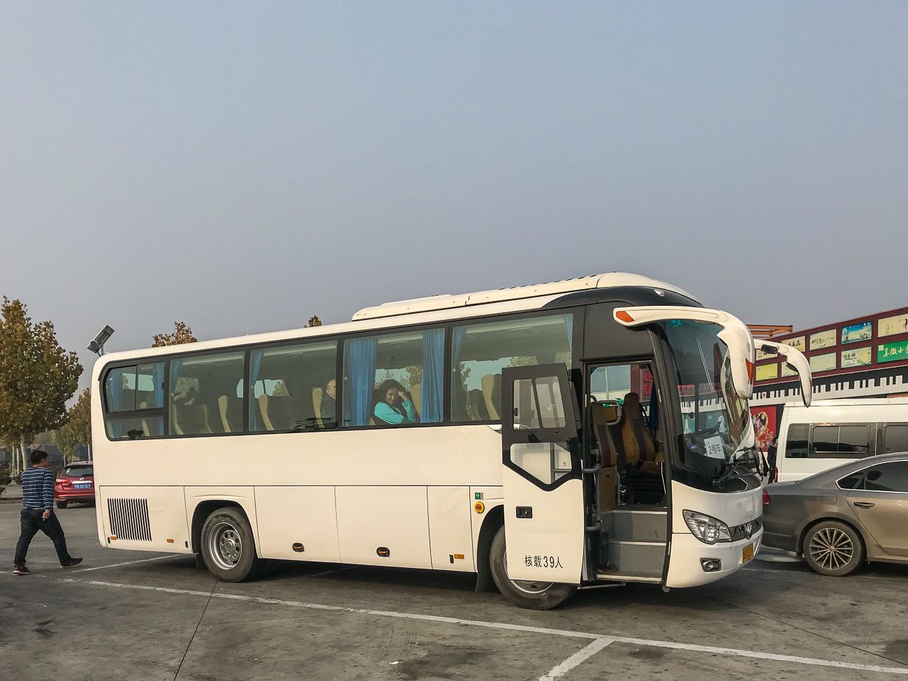 Unser Bus, mit dem wir zur Mauer gefahren sind