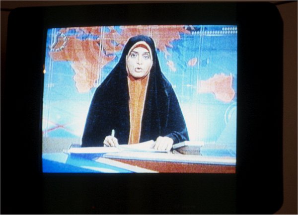 Die Frauen sind überall verhüllt, nicht nur im Fernsehen ...