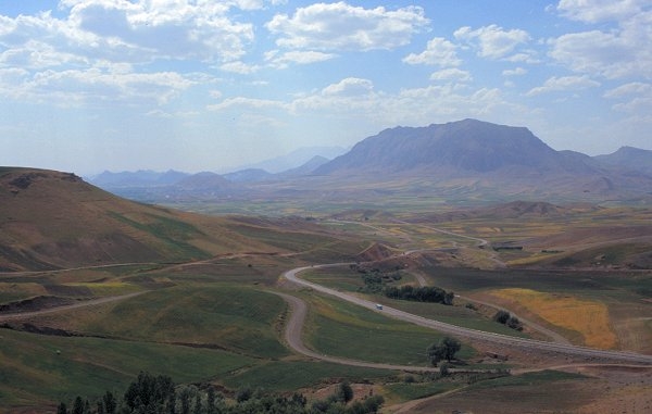 Mittelgebirgslandschaft in der Provinz Kordestan
