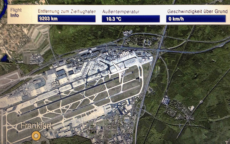 Noch stehen wir auf dem Rollfeld