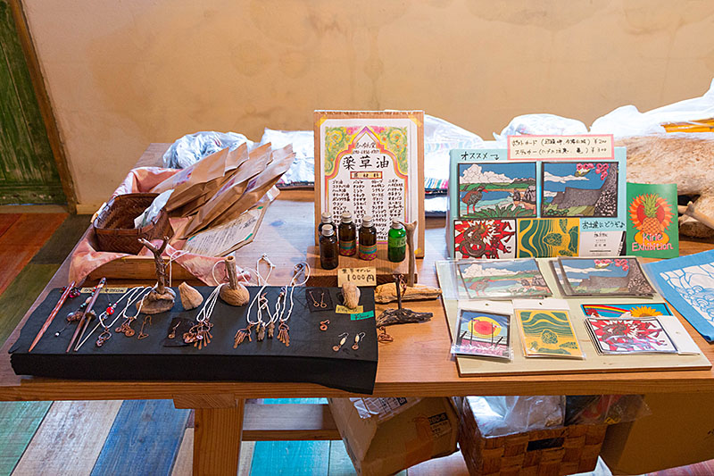 Es gibt zum Teil selbst hergestellte Andenken