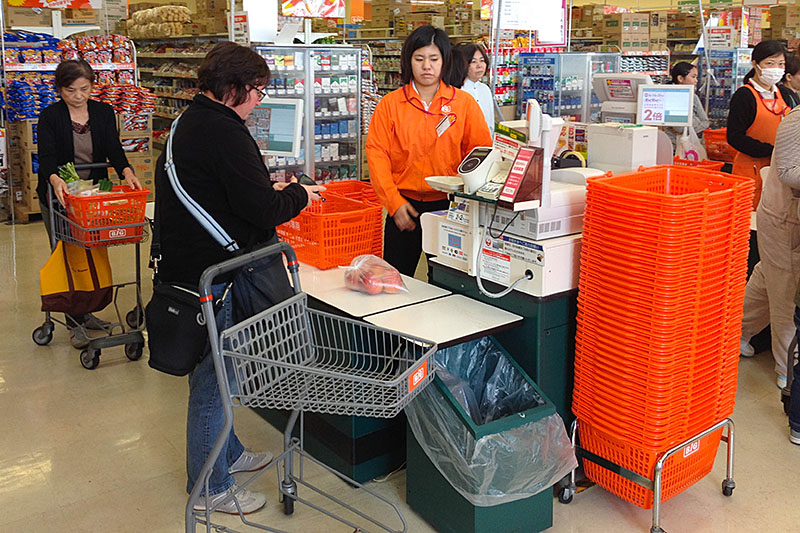 Wir besorgen uns nur etwas Obst ...