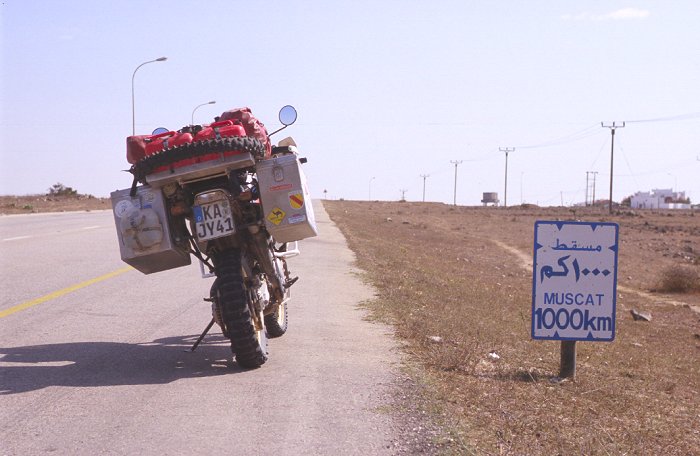 Noch 1000 km bis Muscat und dann nochmal 1000 km bis zum Reiseende in Dubai ...