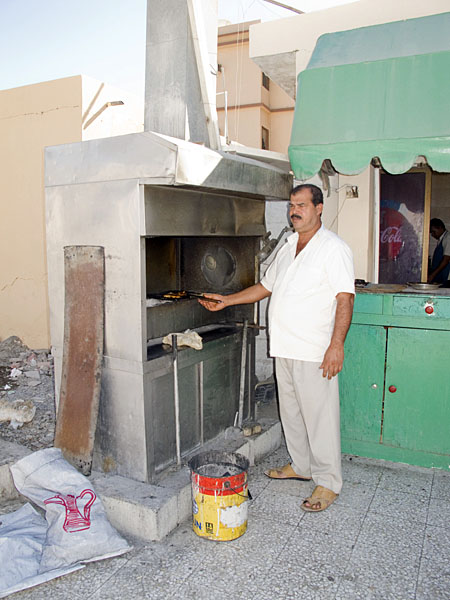 Unser Grillmeister auf Musandam