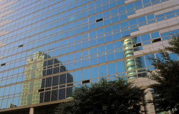 Spiegelfassade