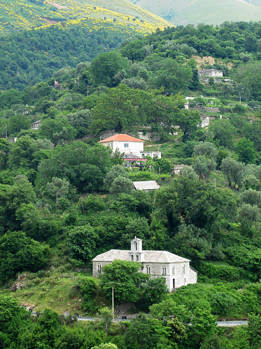 Noch eine alte Kirche auf dem Weg nach Gjirokastra