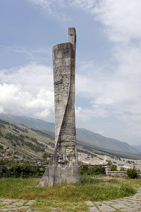 Der Obelisk am Aussichtspunkt