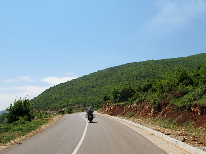 Auf dem Weg zur Albanischen Grenze