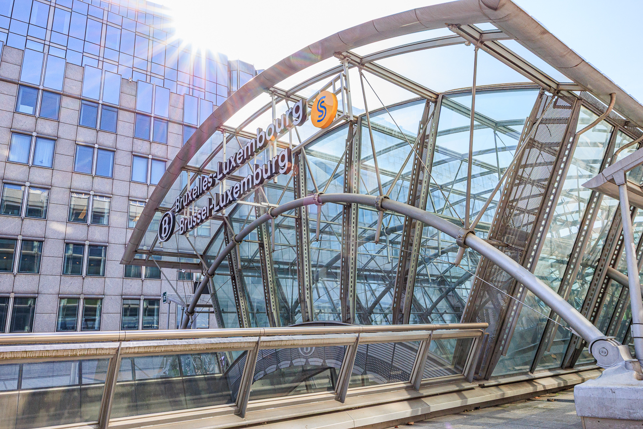 Am Bahnhof Brüssel-Luxemburg