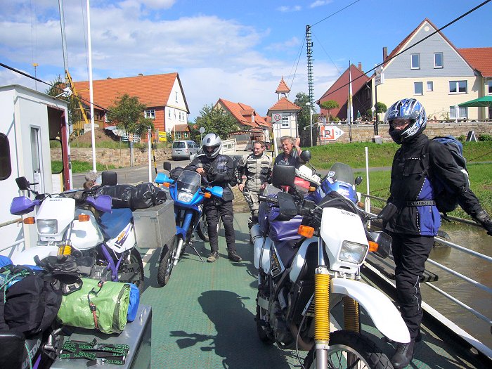 Mit der Fähre über die Weser