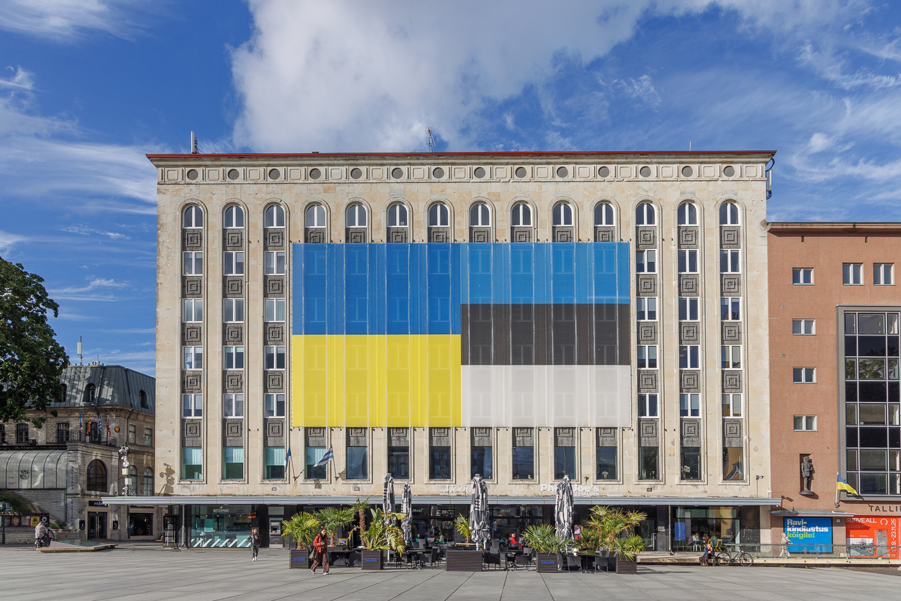 Die Verbundenheit zur Ukraine ist überall sichtbar, sicher auch aus Angst, dass bei einem Fall der Ukraine das Baltikum auf der Liste Putins steht