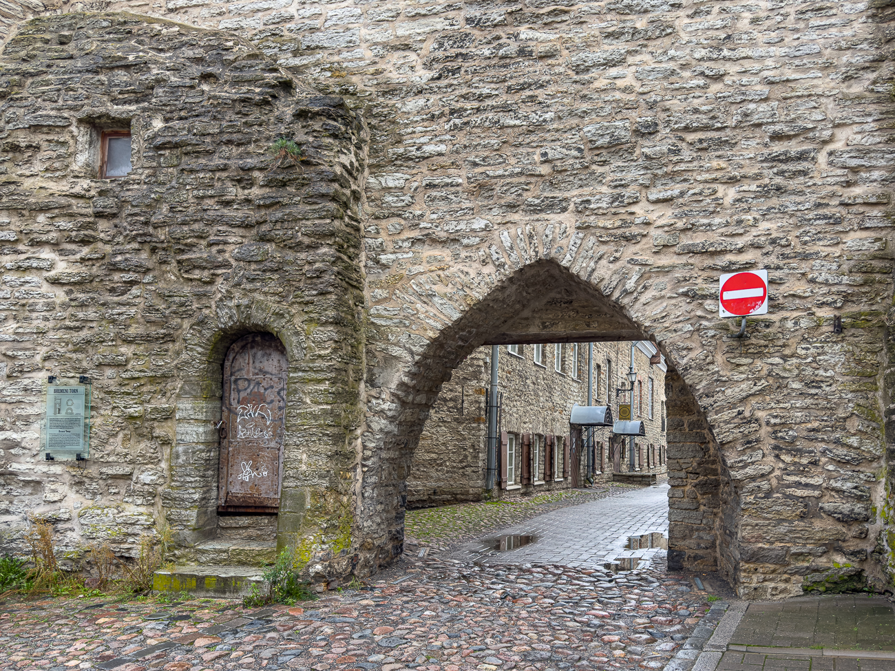 Altes Tor in der Stadtmauer