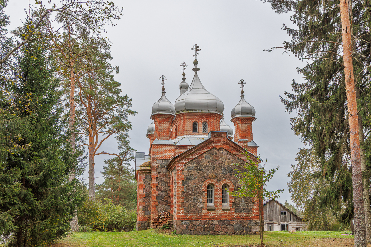 Sie wurde 1878 als orthodoxes Gotteshaus im russischen Stil errichtet. Die Kirche stand seit den 1960er Jahren leer und verfiel zusehends. 1989/1990 wurde sie von den Methodisten erworben und anschließend umfassend renoviert.