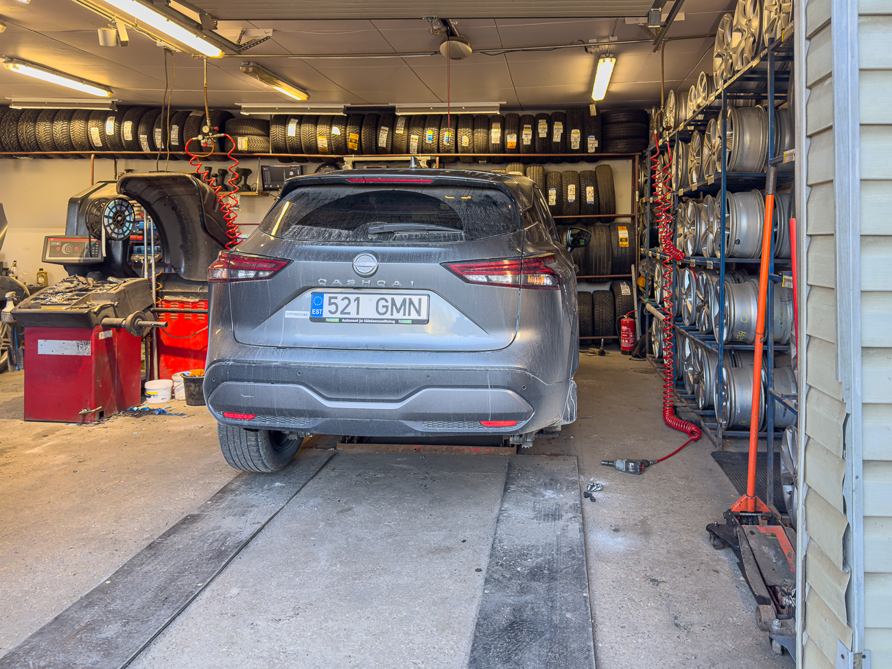 Zum Gl&uuml;ck war eine Reifenwerkstatt nicht weit von der Unterkunft entfernt