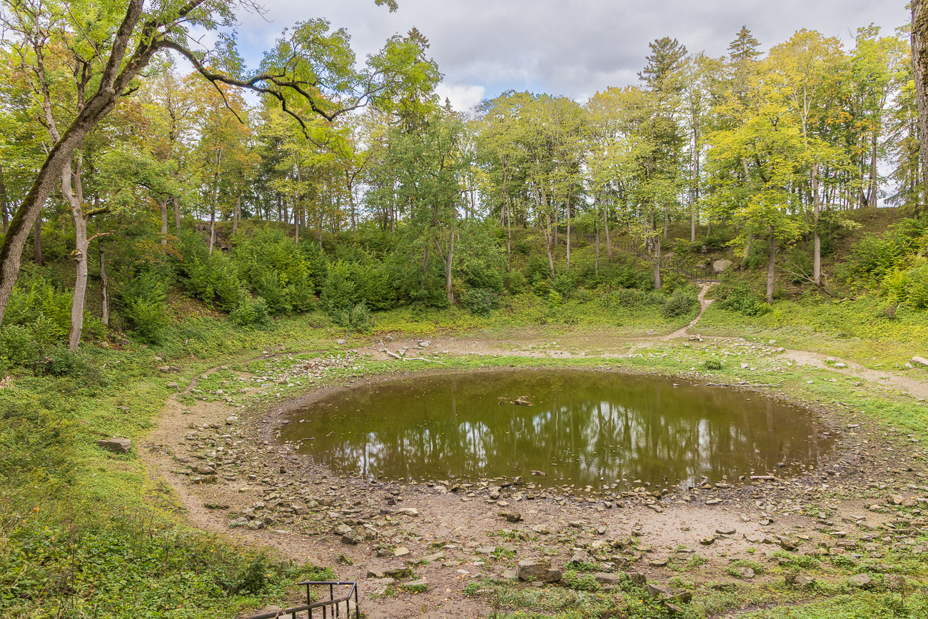 Wir ersparen uns die Umrundung und die weiteren Krater und ziehen weiter