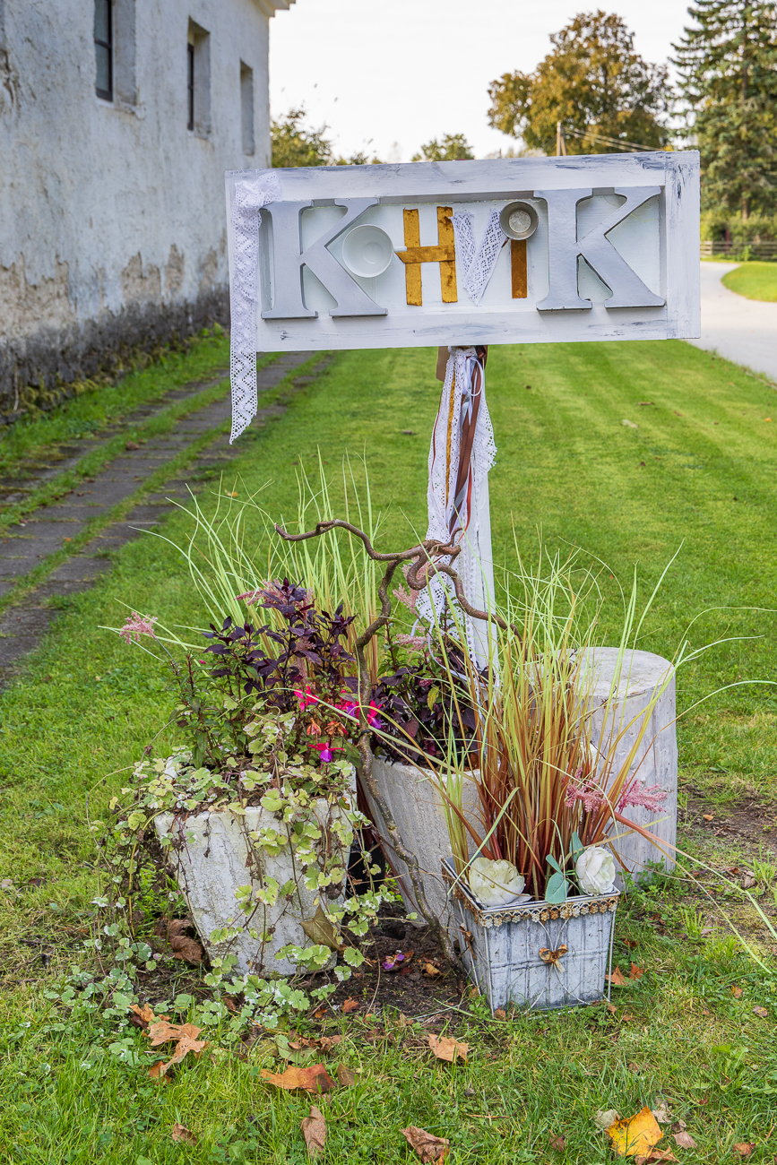 Kohvik hei&szlig;t Caf&eacute;, sch&ouml;nes Schild ;-)
