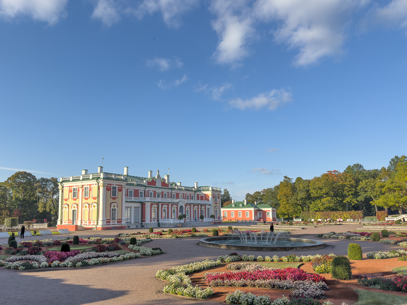 Hier sind wir schon in Tallinn am Schloss Katharinental