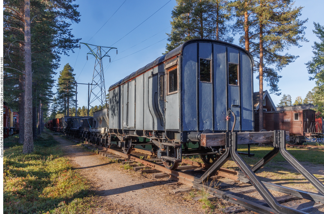 Alte Güterwagen ...
