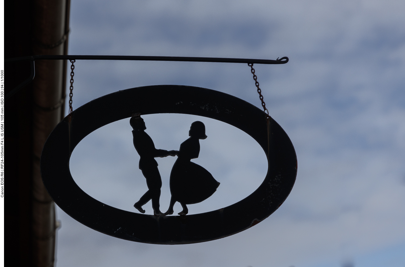 Und die Jugend ging auf Brautschau, wozu sie ja sonst kaum Gelegenheit hatte. Dafür gab es sogar spezielle "Jugendwochenenden"