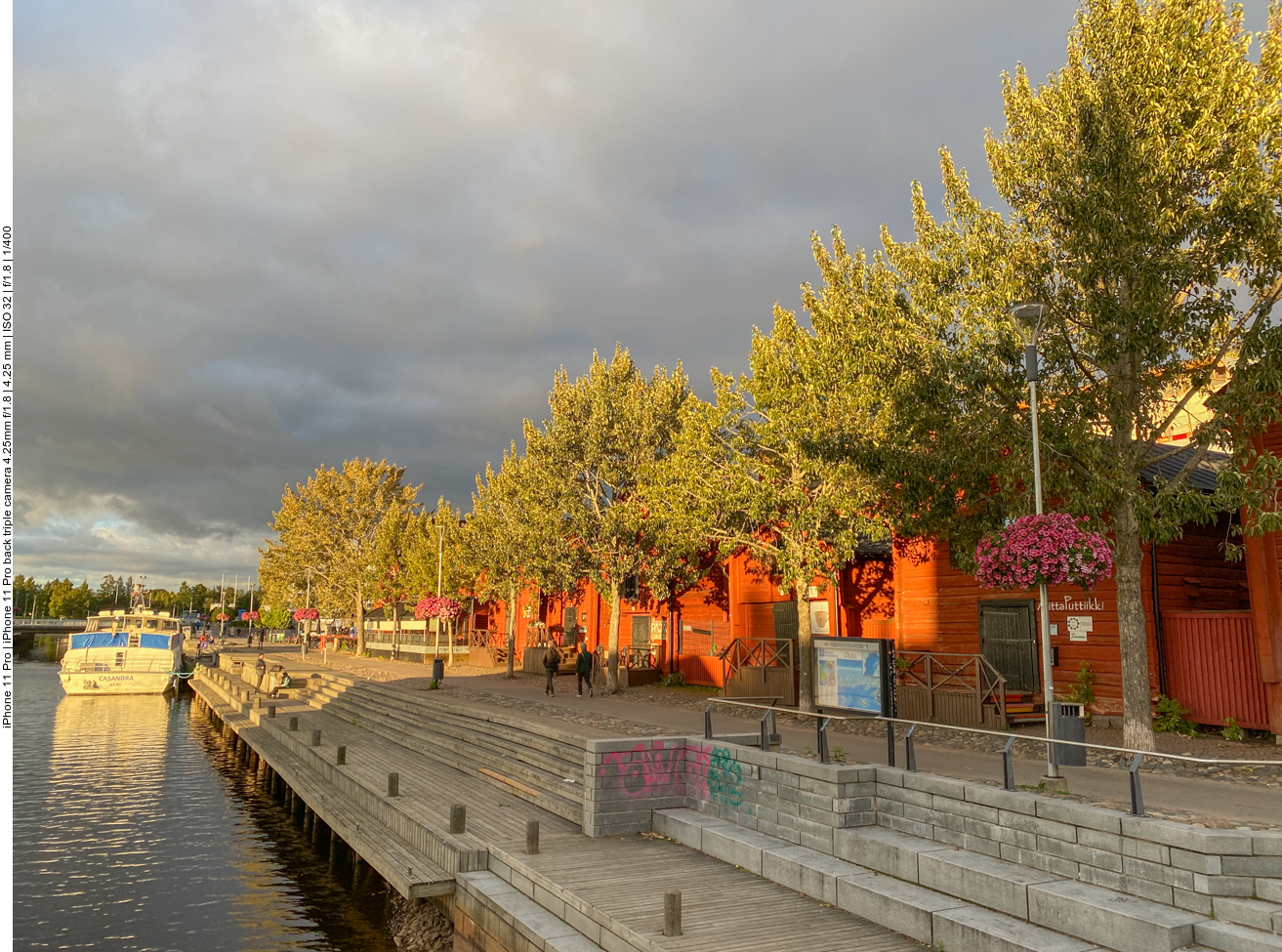 Das Wetter war zwar etwas regnerisch, trotzdem wagten wir einen kleinen Bummel durch die Gegend