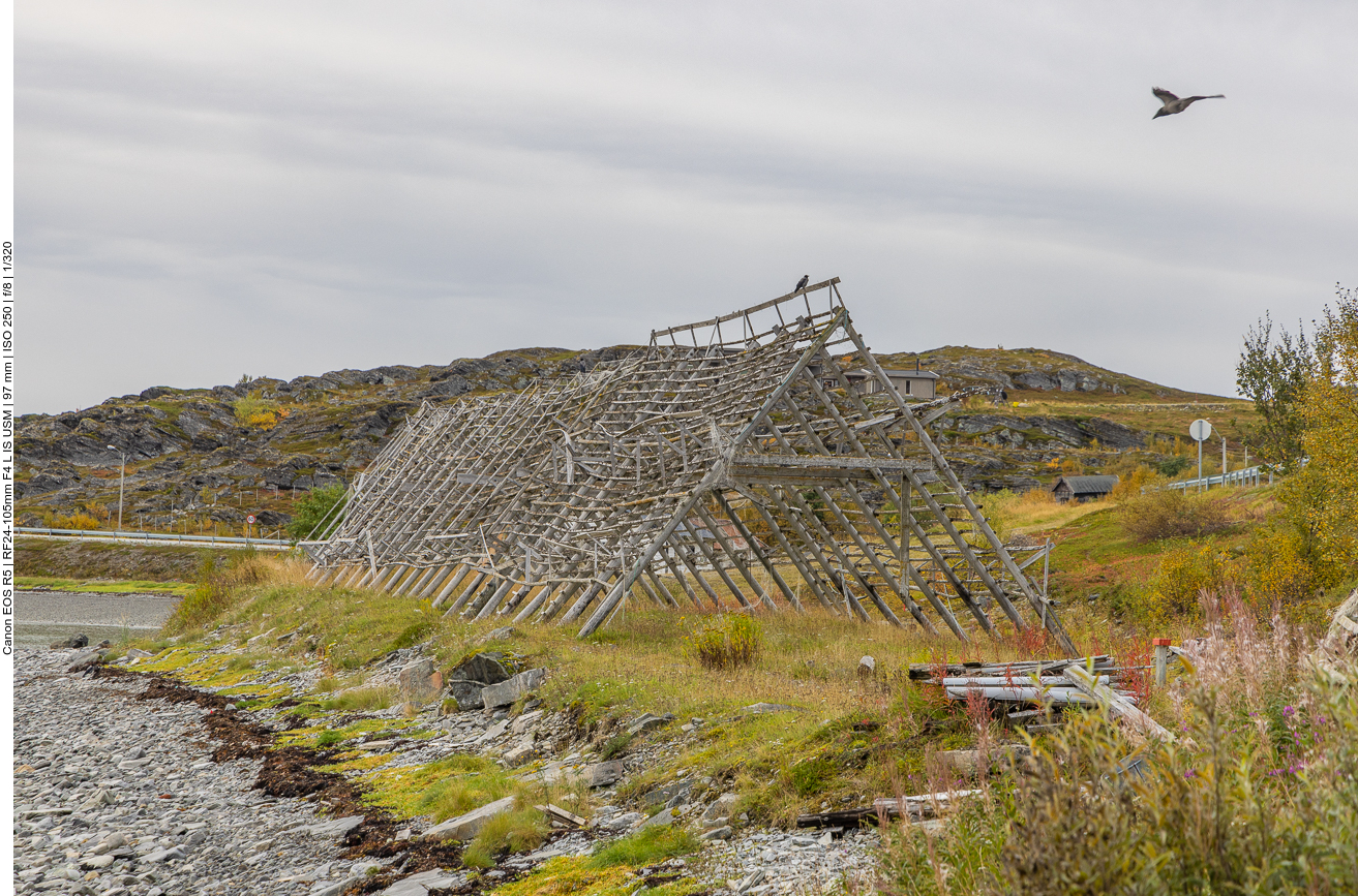 Weitere Gestelle ...