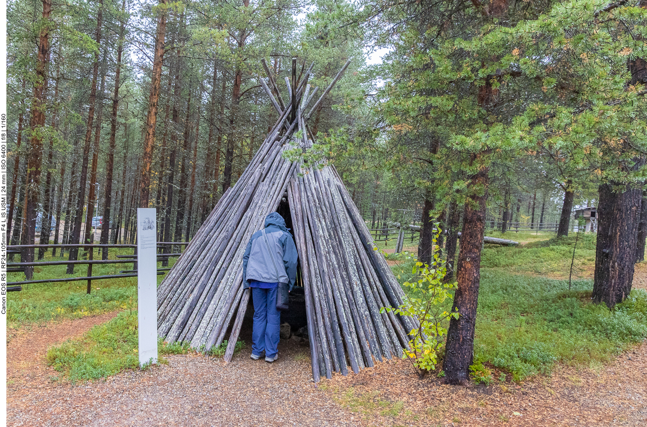 Auch einfache "Zelte" wurden während der Jagd zum Übernachten gebaut