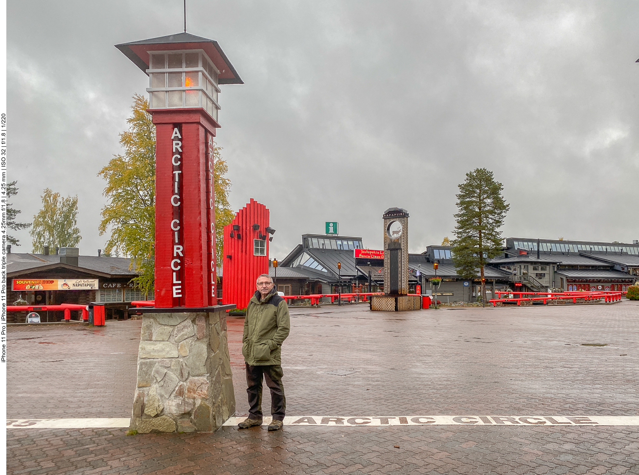 Am Artic Circle in Rovaniemi