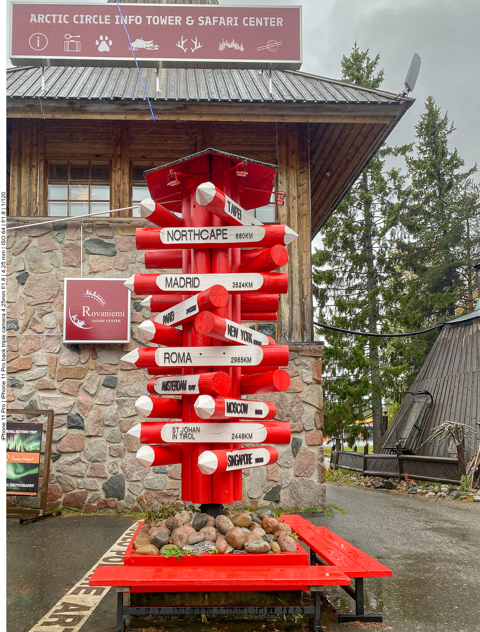 Am Artic Circle in Rovaniemi