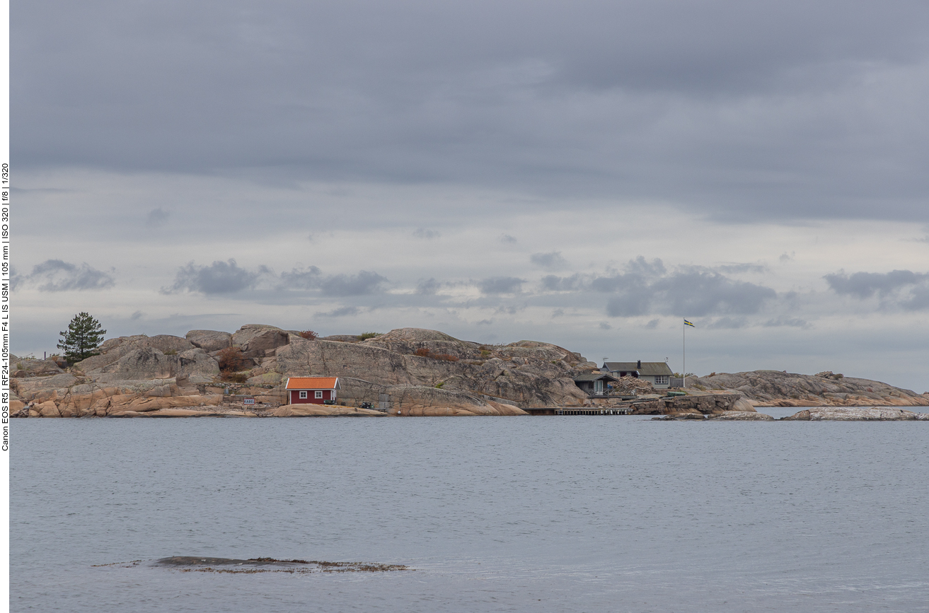 Eine der kleinen Inseln vor der Küste