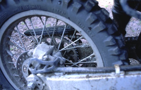 Fast zahnloses Kettenrad an Horsts Suzi