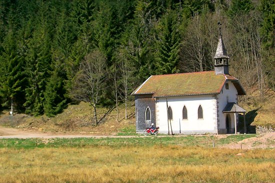 Einsames Kirchlein