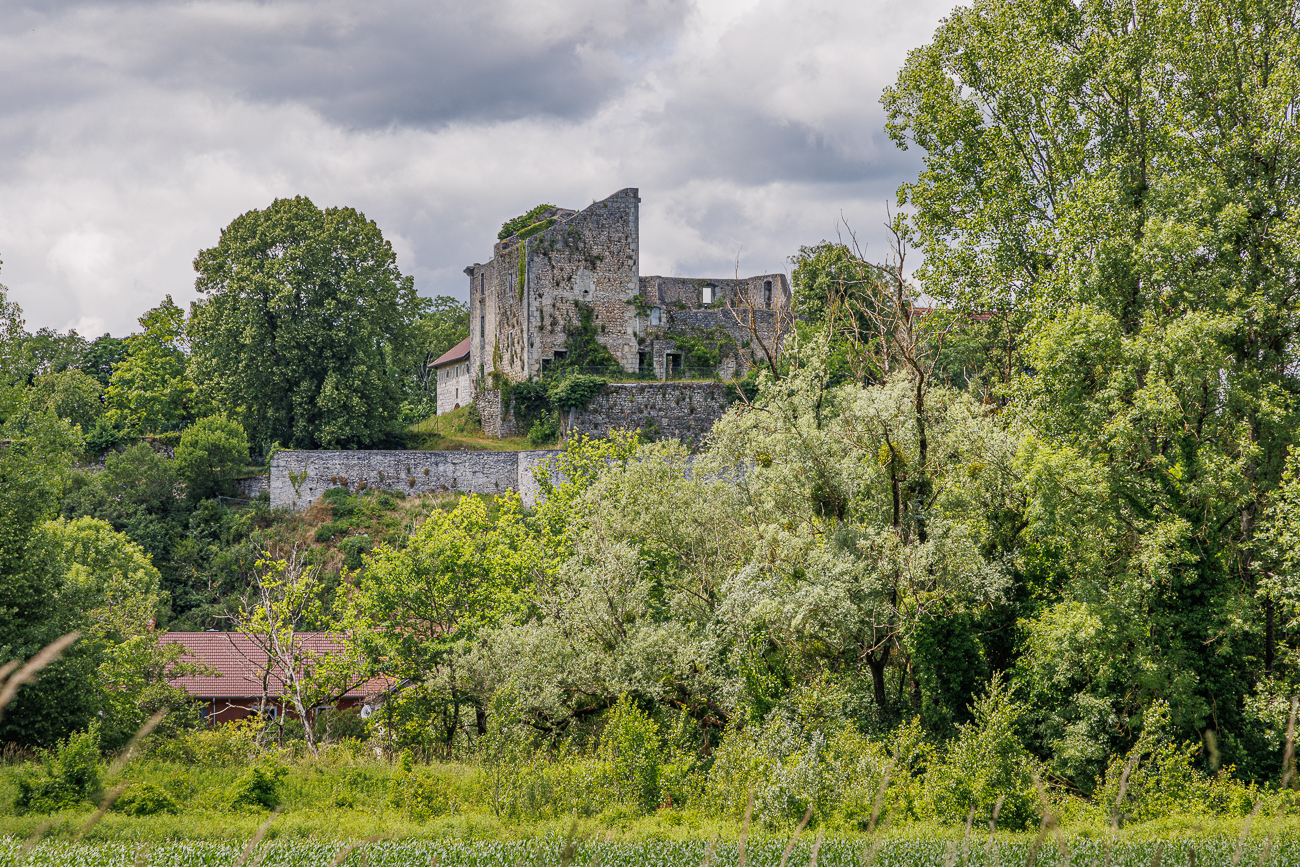Ruine am Wegesrand