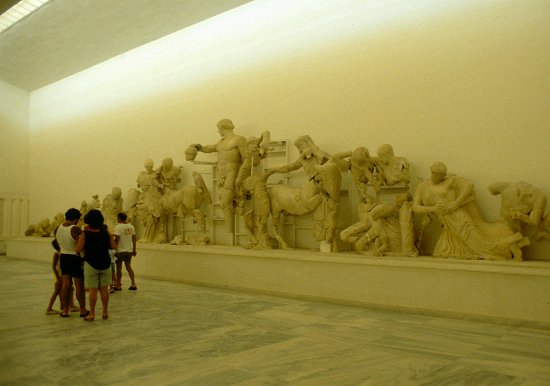 Im Museum von Olympia