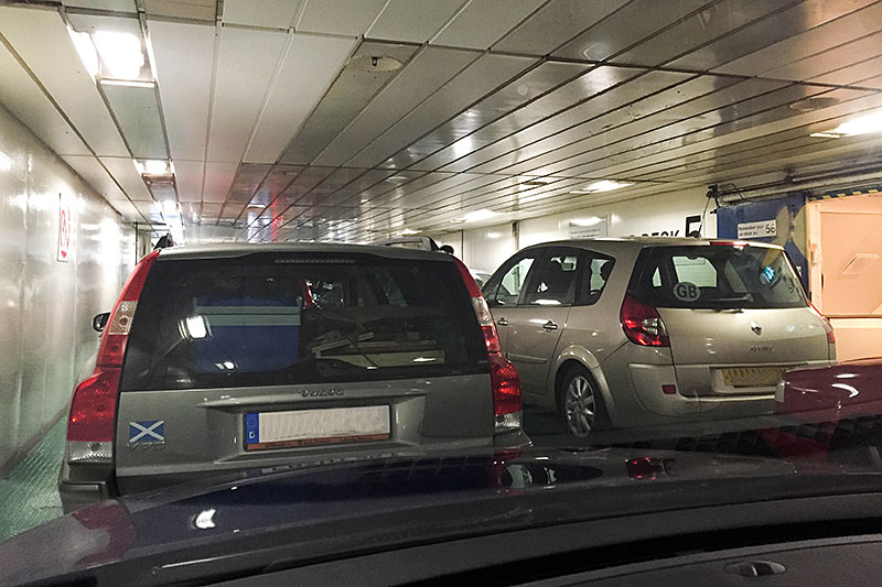 Mit dem Auto sind wir schon mal drin