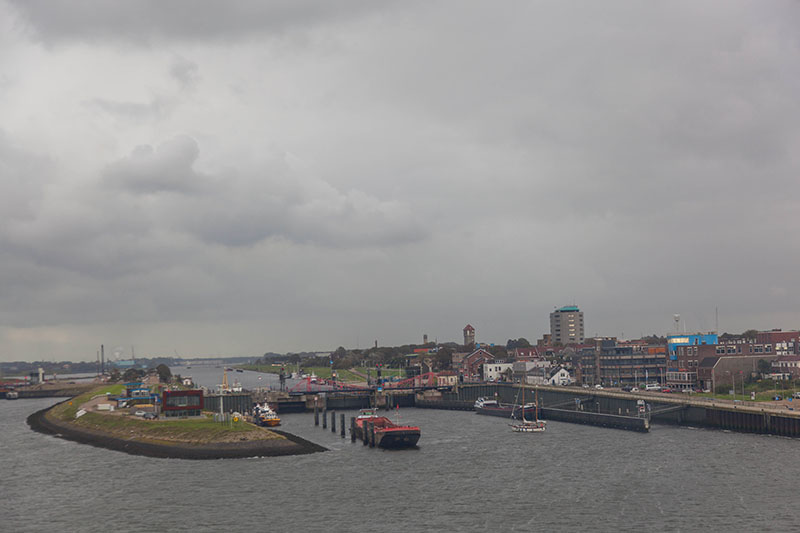 Wir lassen Amsterdam hinter uns