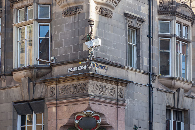 "The Royal Mile": Hier gibt es zahlreiche Sehenswürdigkeiten und Geschäfte