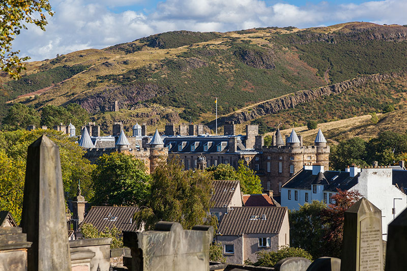 ... steigen wir den Calton Hill hinauf ...