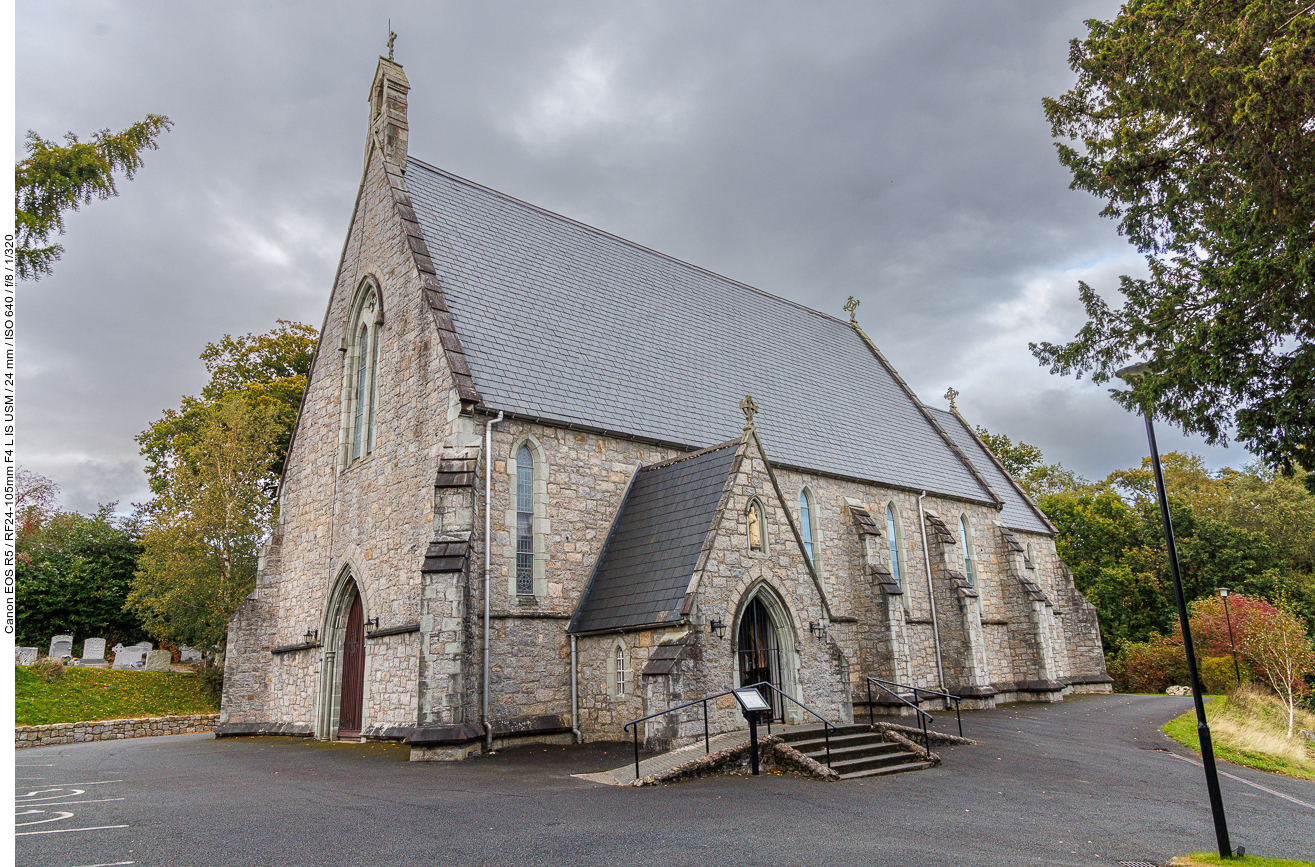 St. Kevin's Church, mit Friedhof, Schule und Hermitage in der Nähe